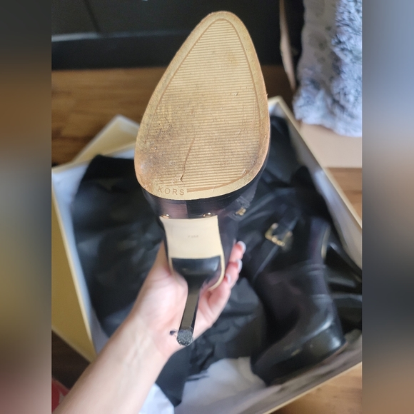 Michael kors boot heels - Picture 4 of 4